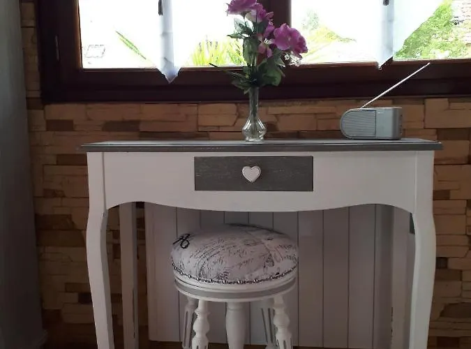Montevrain Cottage